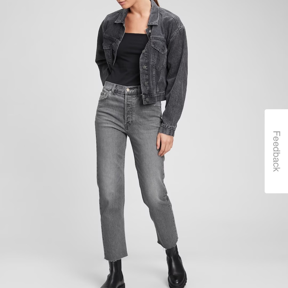 NWT Women Gap high rise cheeky straight ankle frayed grey jeans, size 26 Long